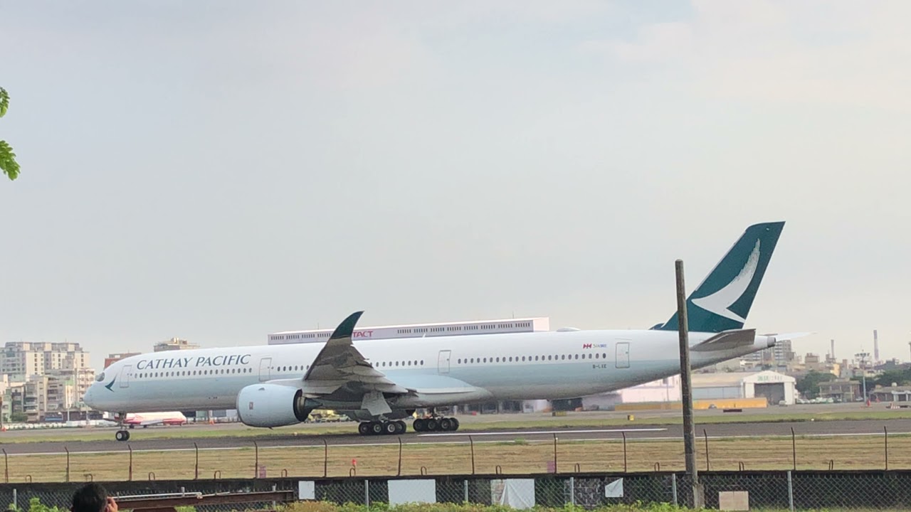 國泰航空高雄飛香港高雄國際機場起飛(CPA445)