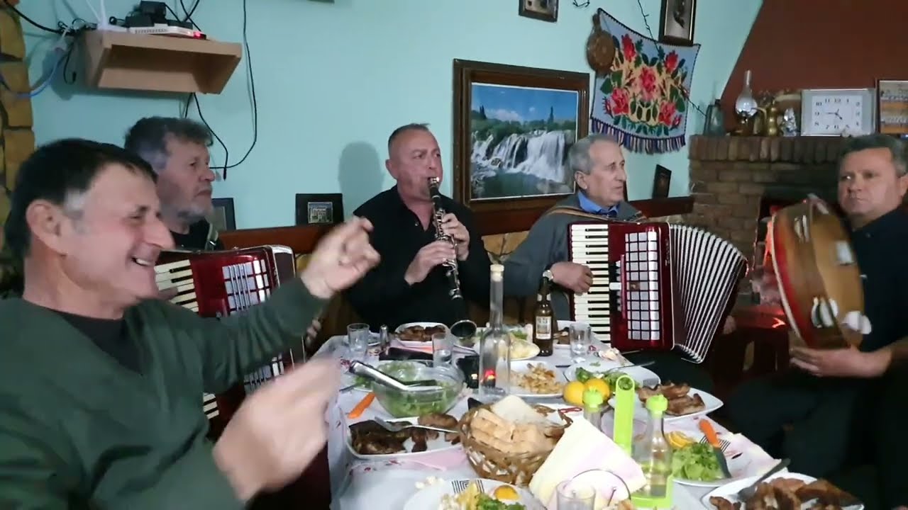 Fred Avrami Klarinet & Servet Jeshili & Milto Velo & Agron Çuko & Pandi Cuko & Shezai Sulko ne Defe