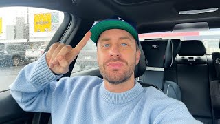 Day One Of Vlogging Every Day
Truth is, I’ve been stuck in a major rut for a while now and the less I do, the more I feel stuck. Slow motion led to no motion. Years ago, when I first became single I was stuck in a major rut and was having days where I didn’t even want to get out of bed and then I read this book called Atomic Habits and I started practicing the 2 minute rule and set some small goals for myself to do each day. I wouldn’t say it changed my life, but it got me in motion again and made my unproductive days feel some what productive. So I decided to re listen to the book and practice setting small goals to put me back on pace to where I want to be. At the moment, I don’t particularly want to be on camera, but I do still love making videos. So here I am, making a video every single day to try and find some pieces of the old me and you guys can be my accountability partners.
Purchase our book Unicorn Hide and Seek at jamieperkins.co
Follow me on
Instagram @jamieperkins
TikTok @Jamieperkinsfilms
Twitter @JamiePerkins
Facebook - https://www.facebook.com/jamieperkinsfilms
FOR ALL BUSINESS, SPONSORSHIP OR FEATURED PRODUCT ENQUIRIES PLEASE CONTACT ME AT:
jamie@ourcreativealliance.com
#familyvlog #dailyvlog #cinematicvlog Day One Of Vlogging Every Day