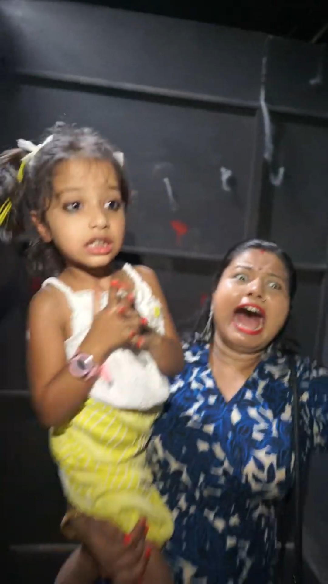 Maha aur mummy to dar gaye ?