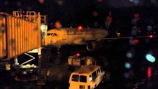 Virgin America arriving at the gate in Portland (PDX)
A Virgin America A319 arriving in Portland (PDX) from San Francisco (SFO). Virgin America arriving at the gate in Portland (PDX)