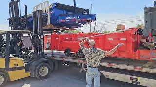 Diamond C LPT Dump Trailers in excellent colors @CentralTrailerSales by Central Trailer Sales 22 views 3 weeks ago 1 minute, 15 seconds