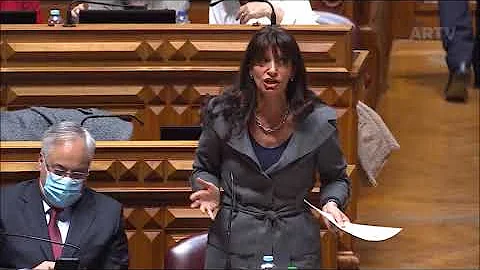 Mnica Quintela responde a deputados do PS e Chega
