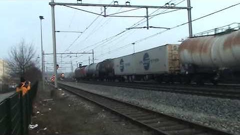 Mixed freight Train DB Schenker,Stop for red signal,and run after stop,part 2
