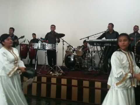 En este video se presenta el grupo "Nueva Criatura" el 1 de agosto en la Iglesia "Cristo te Ama" de Tlahuelilpan Hidalgo MÃ©xico. Visita www.mcta.galeon.com