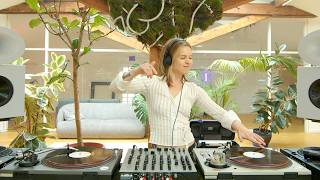 Carmen Electro | themuddshow