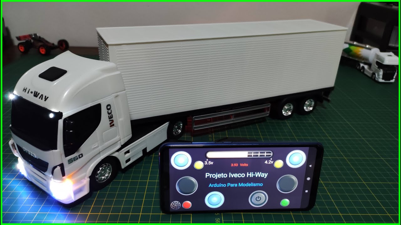 Controle Remoto no Celular - Miniatura Caminhão Iveco Hi-way Convertida  para RC com Arduino 