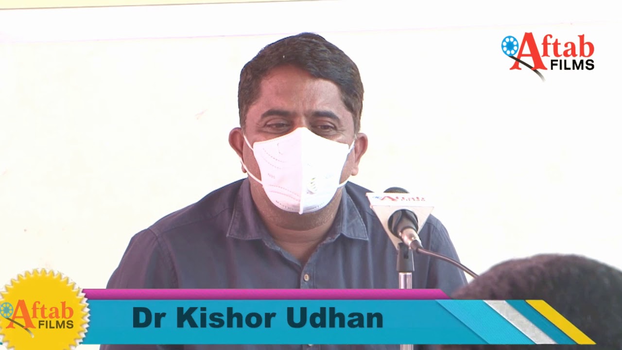 Dr Kishor Udhan Dhaval Kranti Foundation Expressing his views in in the award ceremony