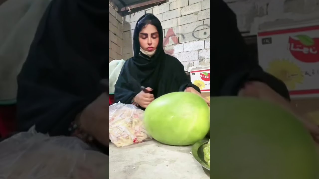 رجعت من السوك جبت عنب وركي 😋ورجلين دجاجة نظفتهن وياكم والبزازين موتني ولفات اشكال الوان