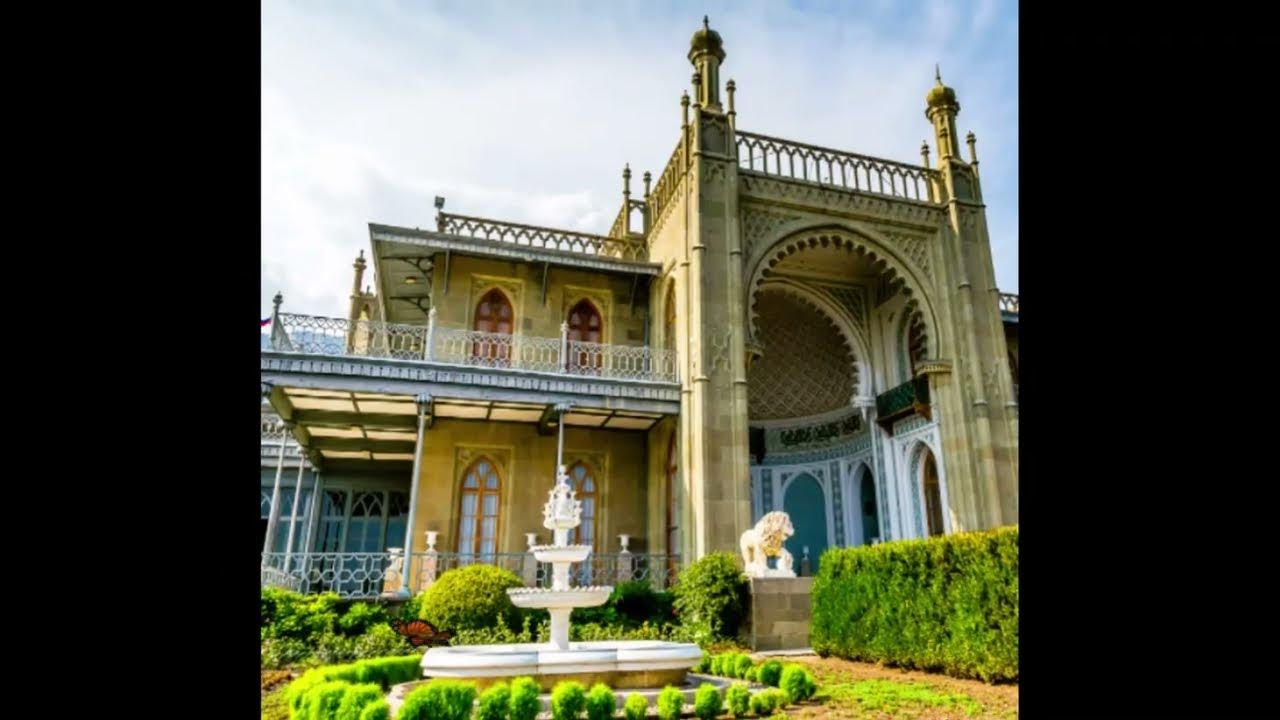 Достопримечательности крыма дворцы. Достопримечательности крыма дворцы. Воронцовский дворец (алупка) дворцы крыма. Воронцовский дворец южный фасад. Ялта алупкинский дворец.