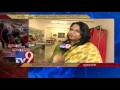 Lady thieves caught on camera