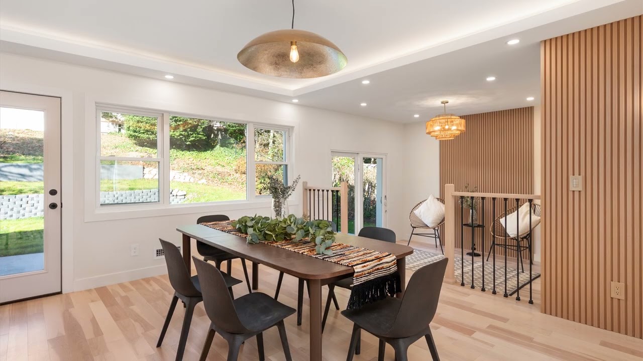 134 Forest Dr, Jericho, NY