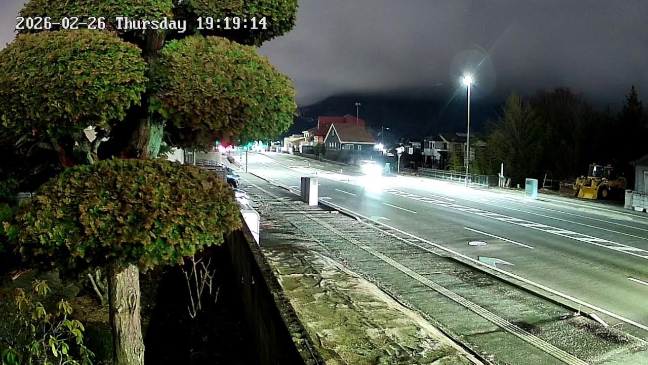 山梨県富士吉田市中曽根ライブカメラ Yamanashi Fujiyoshida Live camera.world.cam