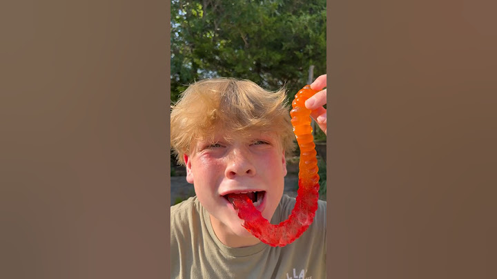 I ATE THE WORLDS LONGEST GUMMY WORM😳#shorts