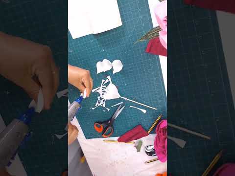 Mini tutorial Vomo hacer una flor en papel crepe @crearydecorar