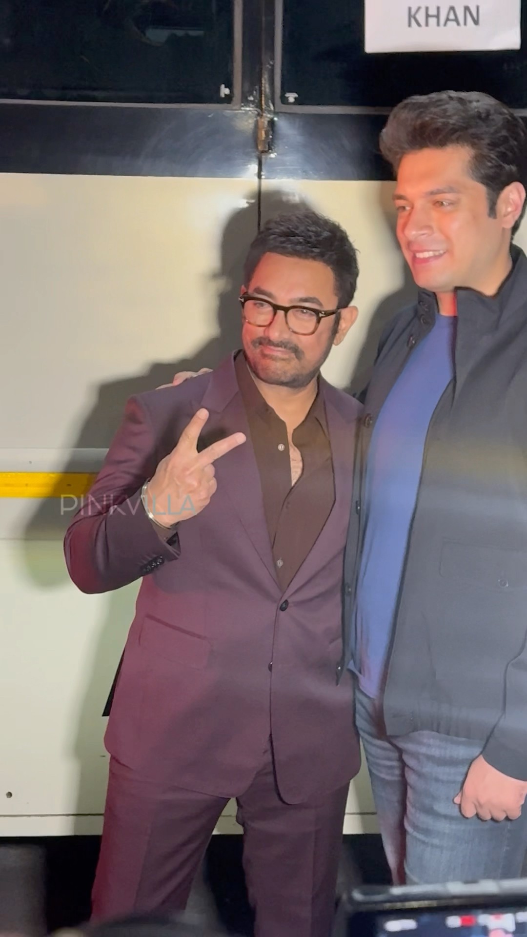 Junaid Khan Poses With His Proud Father Aamir Khan?#shorts #bollywood #fatherson