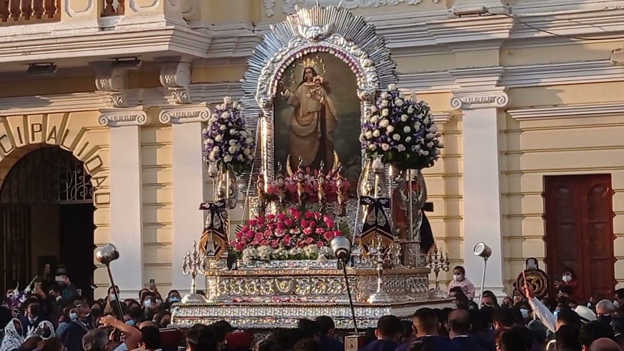 Señor de los Milagros Chiclayo - inicio de procesión - 28 de octubre 2021