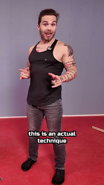 @AdamCeladin uses REVERSE GRIP?! #sword #martialarts #history