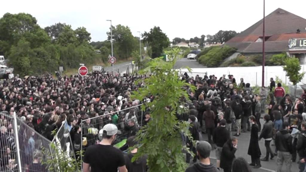A Jeter Prom : Dans les coulisses du Hellfest 2011 "Les hommes de l'ombre"