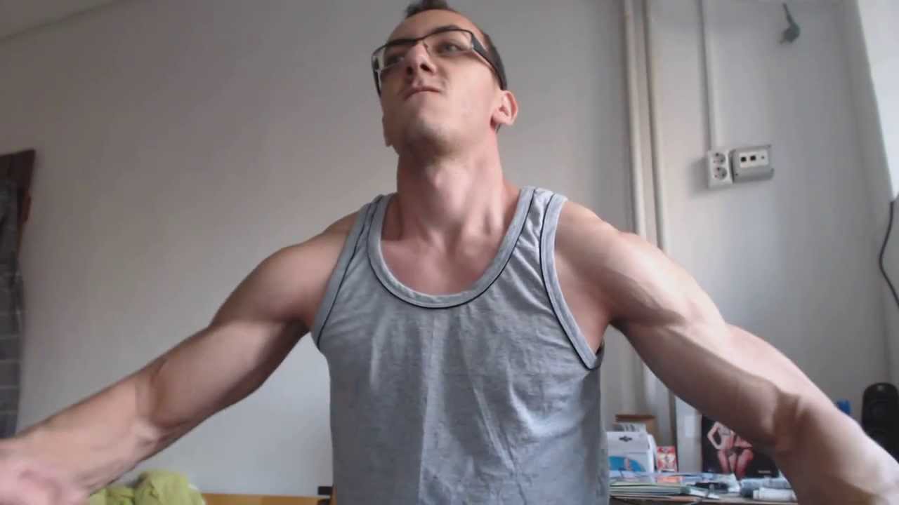 fitland Muscular young stud