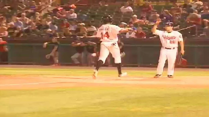 Andy Pineda punches homer