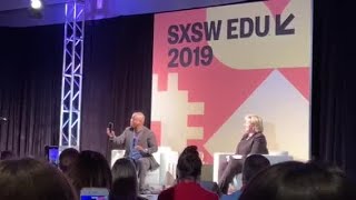 LeVar Burton leads "Reading Rainbow" theme sing-along