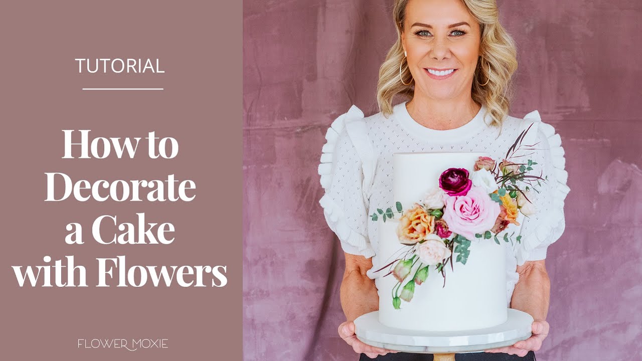 What to Know About Putting Flowers on Your Cakes