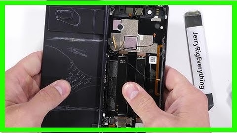 ZTE Axon M teardown reveals dual screen secrets