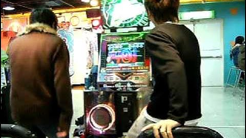 DDR freestyle by taiwanese players - Let