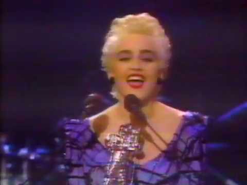 1986 MTV Music Video Awards - Madonna accepts Vanguard Award