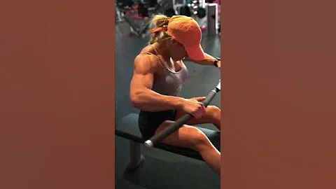 Shredded female 💪🏻❤️‍🔥 #shorts