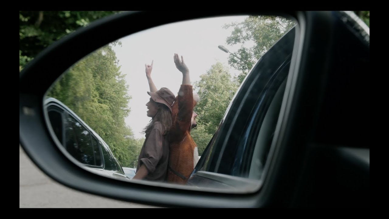 LE VIBE - Sur la Grand-Route (Official Music Video)