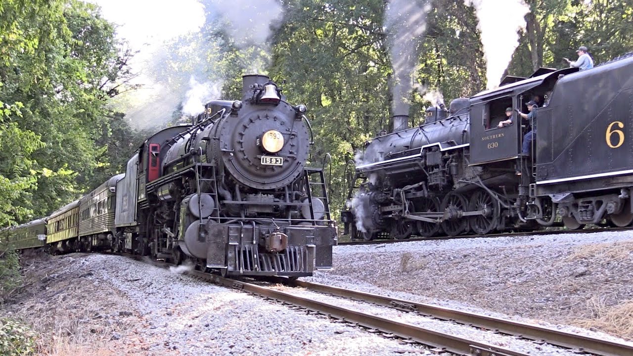 bnsf 5729 Quick Rail Clip: Louisville & Nashville 1593 Meets Southern 630