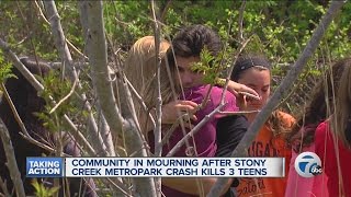 Dozens attend prayer vigil for teens killed and injured in Stony Creek Metropark crash