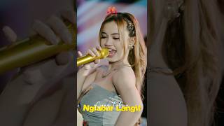 Ajeng Febria  Ngelabur Langit   