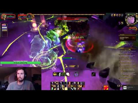 asmongold-head-smash-on-keyboard