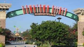 Here is a quick walk-through tour of the downtown disney marketplace
(formerly village). there are quite few places for eating shopping.
whic...