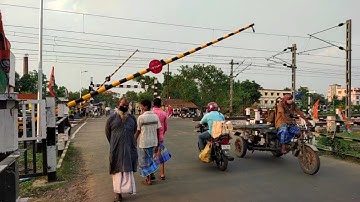Gateman Long Time To Struggle Close Railgate High Speed Madar Express Furious Moving Level Crossing