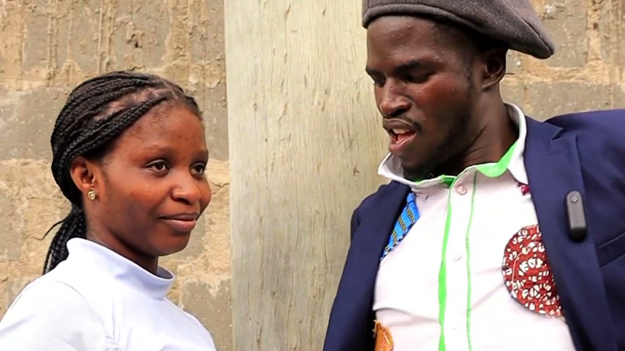 A school boy fall in love with a stranger 