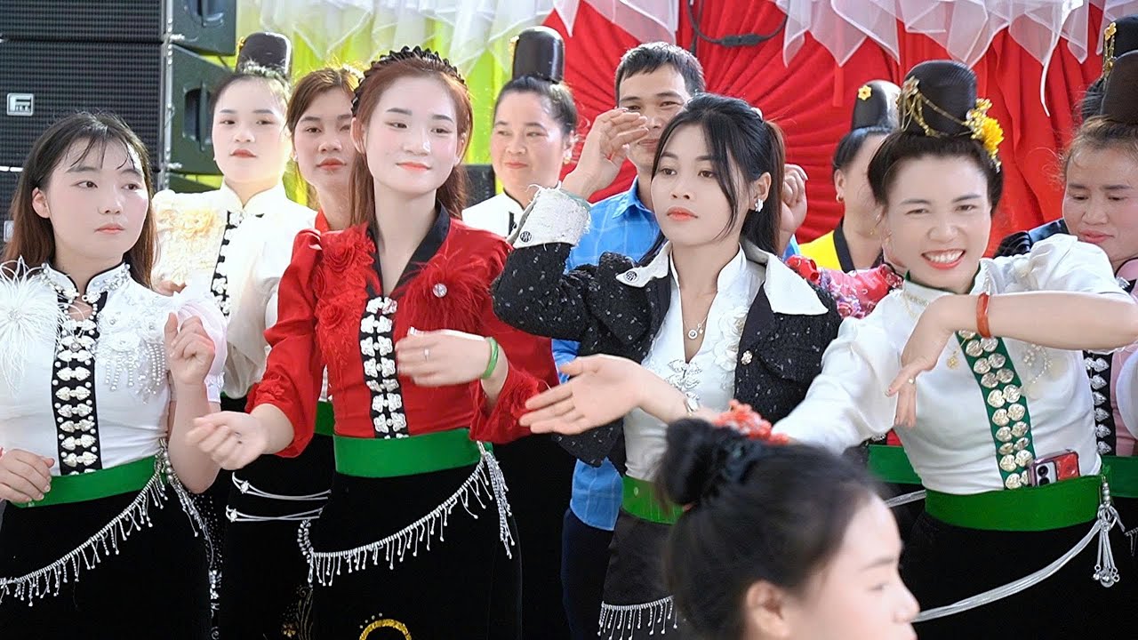 NHẠC SÀN THÁI TÂY BẮC NHẢY TƯNG BỪNG ĐÁM CƯỚI HƯƠNG QUYẾT BẢN HÁT NAM MƯỜNG MÍT LAI CHÂU