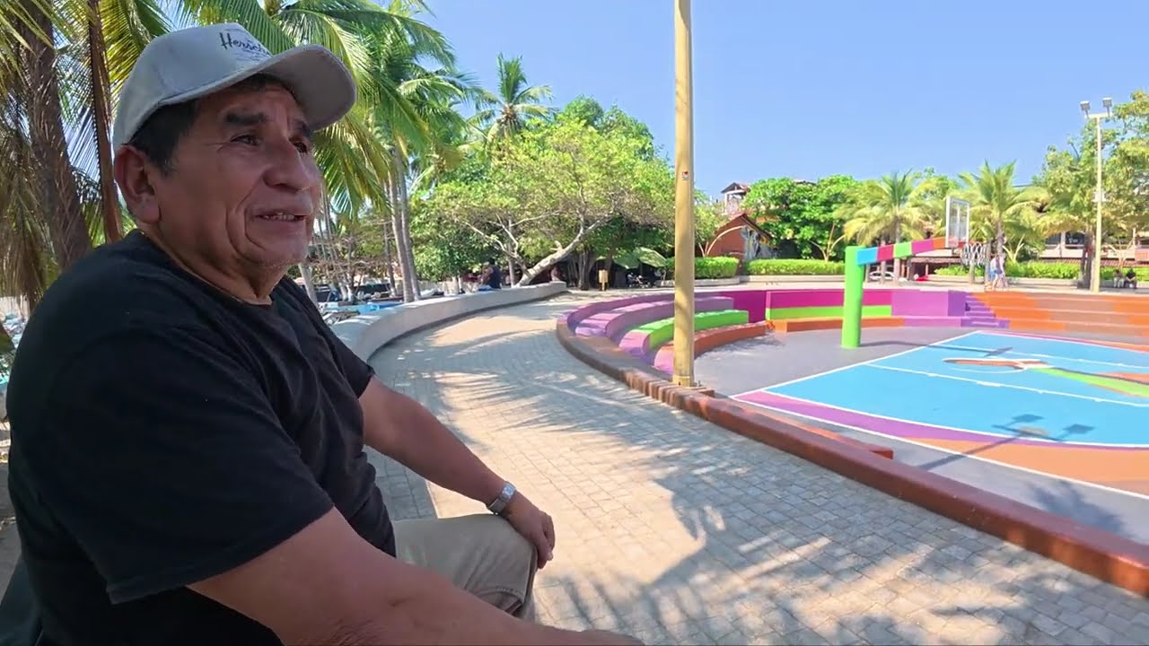 Así es la playa en Zihuatanejo, Guerrero.🌊🌞🤟