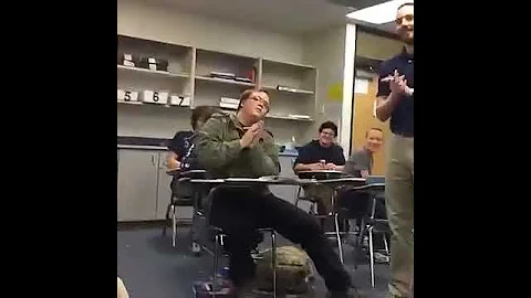 sleeping in class wake up by teachers clap - DayDayNews