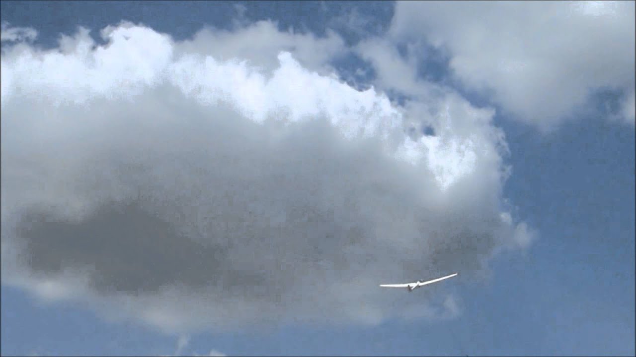 Malcolm gliding at Kenley YouTube