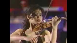 Vanessa-Mae plays Toccata & Fugue