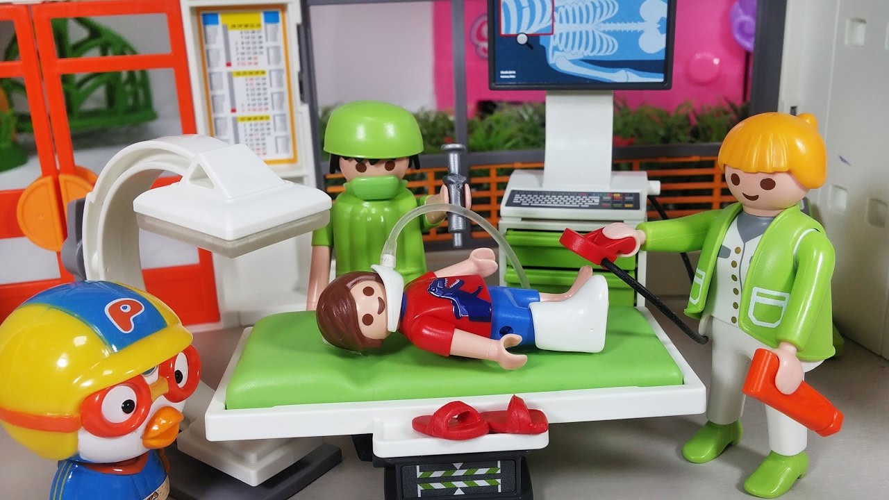플레이모빌 엑스레이 진찰 휠체어 기브스 구급차 앰블런스 병원놀이 의사놀이 뽀로로 장난감 놀이 PLAYMOBIL X-Ray Room Playset Hospital play toys