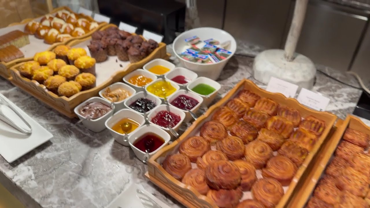 JW Marriott Hotel Beijing Central | (4K Tour & Review)