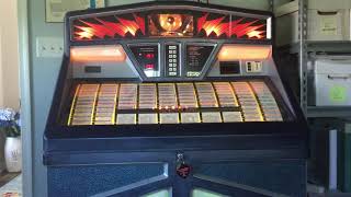 My 1988 ROWE AMI LA Combo R-92 Jukebox Playing 1960βs 45 rpm records