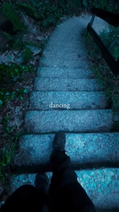 Dancin - Aaron Smith (Krono Remix)| Lyrics | dancing in the moonlight | Edit | Aesthetic |#song #fyp