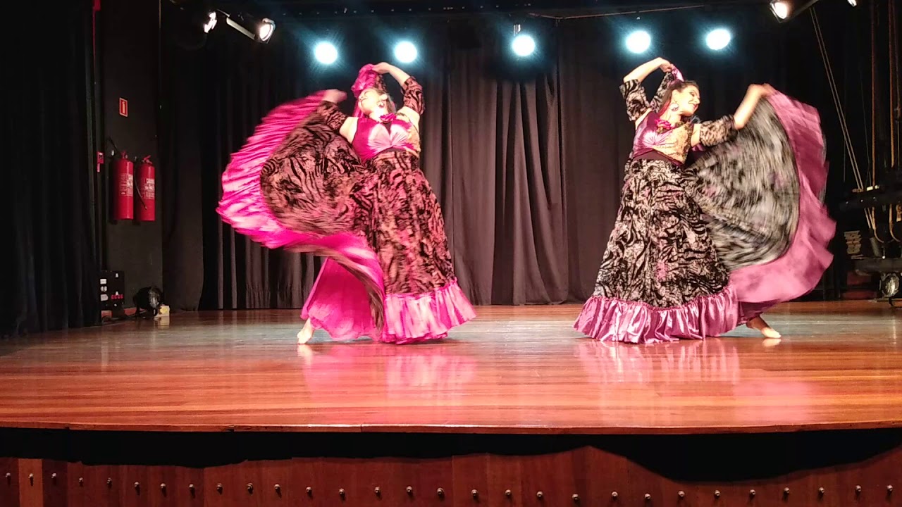 Malaguenha salerosa - Camila Nickel e Maurielle Félix