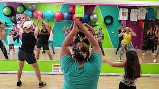 TAKA TAKA la Materialista by Ray zumba Zin #GK5X_FITNESS_PROGRAM